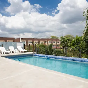  Apartment Choose To Be Happy At Brompton Estates - One And Two Bedroom With Pool